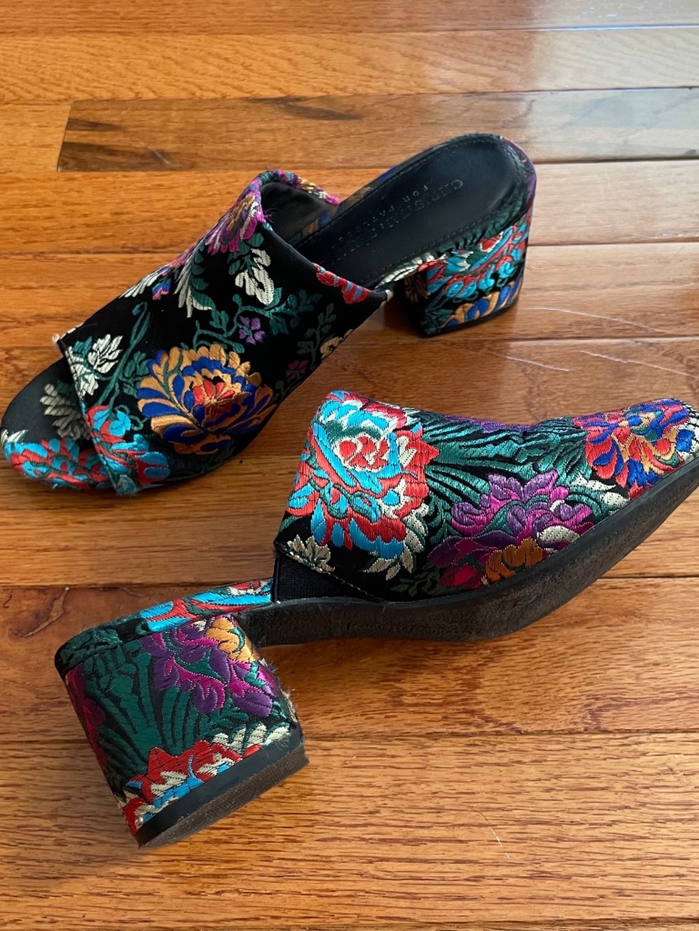 Christian Siriano ♡ Brocade Floral Open-Toe Block Heels